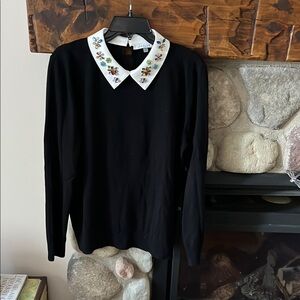 Sioni Black Sweater with Embroidered Collar